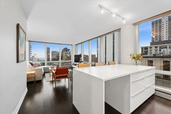 1300 N Astor ST #22B, Chicago, IL 60610