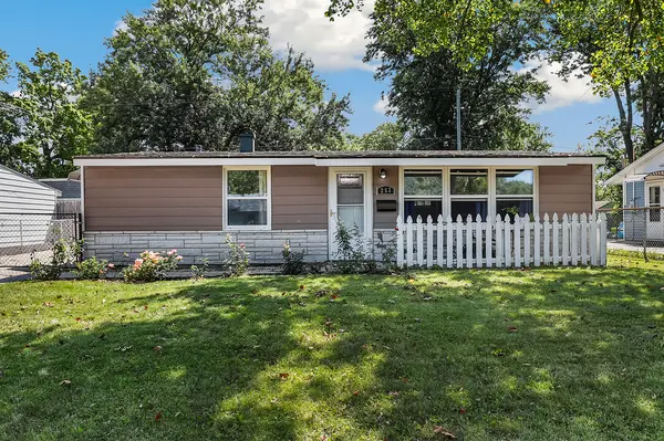 253 Tiverton LN, Steger, IL 60475