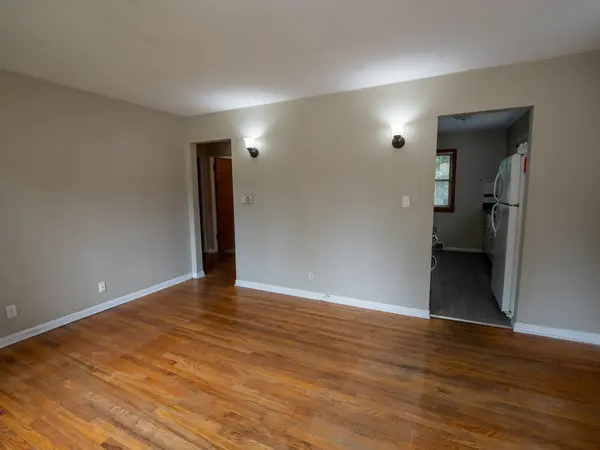1332 N Main ST, Naperville, IL 60563