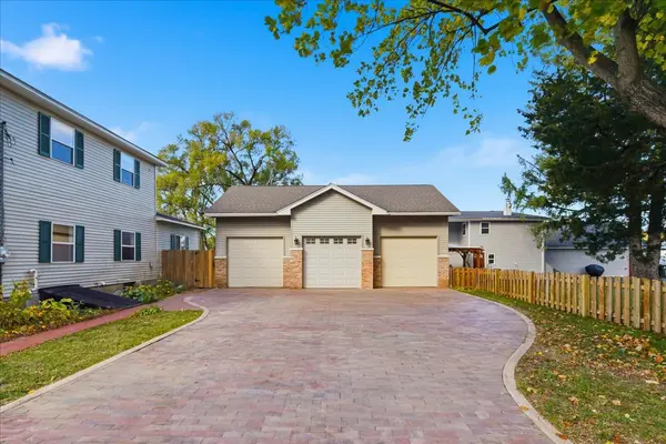 317 E Dearborn ST, Plano, IL 60545