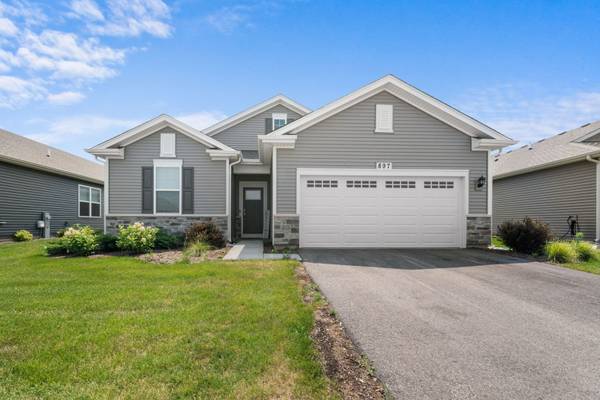 897 Plateau DR, Pingree Grove, IL 60140