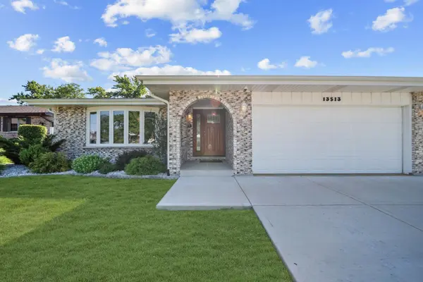 13513 S 84th AVE, Orland Park, IL 60462