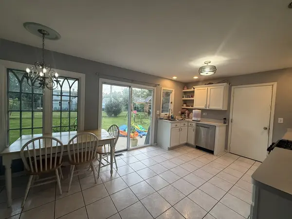 122 Gall LN, New Lenox, IL 60451