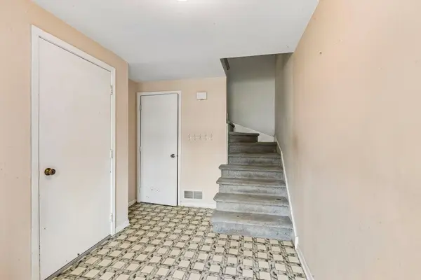 Address not disclosed, Cary, IL 60013