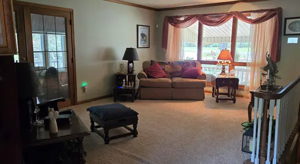 5722 Michael LN, Carterville, IL 62918