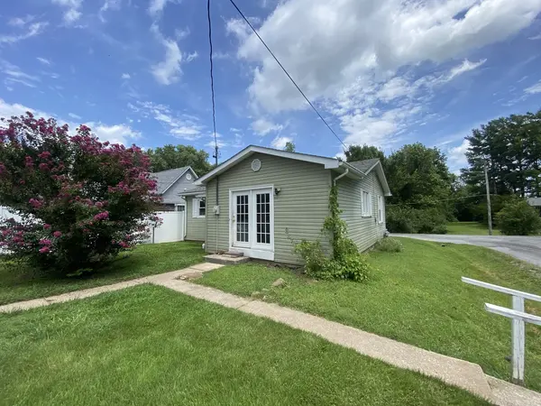 320 S Hubbard AVE, Goreville, IL 62939