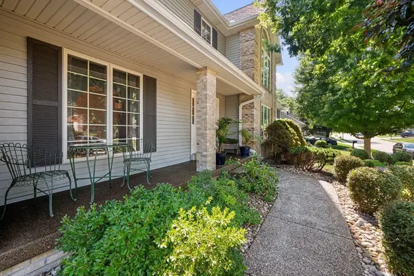 1017 W 57th ST, Davenport, IA 52806