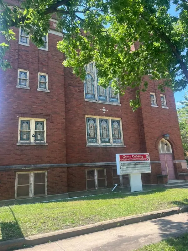 7800 S Loomis BLVD, Chicago, IL 60620