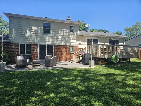 1341 E VIRGINIA DR, Palatine, IL 60074