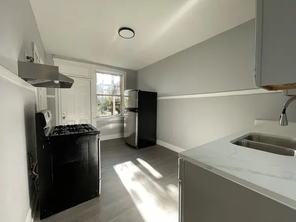 2006 N Laporte ST #1, Chicago, IL 60639