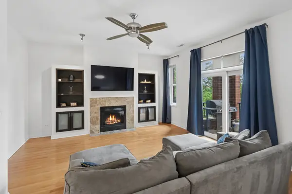 4717 N Clark ST #3N, Chicago, IL 60640