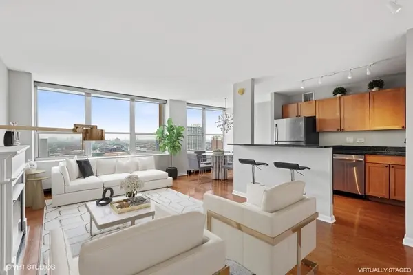 655 W IRVING PARK RD #1813, Chicago, IL 60613
