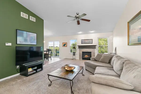 755 Meridian CT, Dekalb, IL 60115
