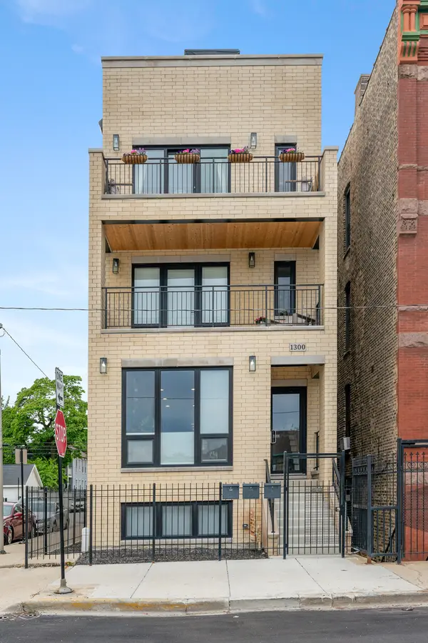 1300 N Cleaver ST #2, Chicago, IL 60642
