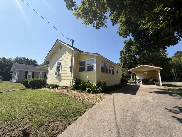 808 W 10th ST, Metropolis, IL 62960