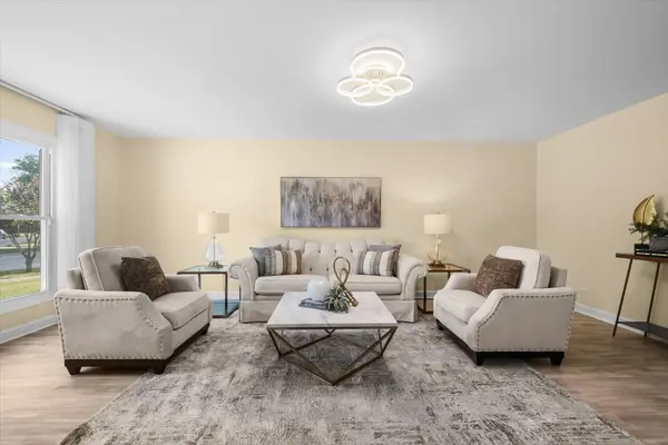 410 Thompson BLVD, Buffalo Grove, IL 60089