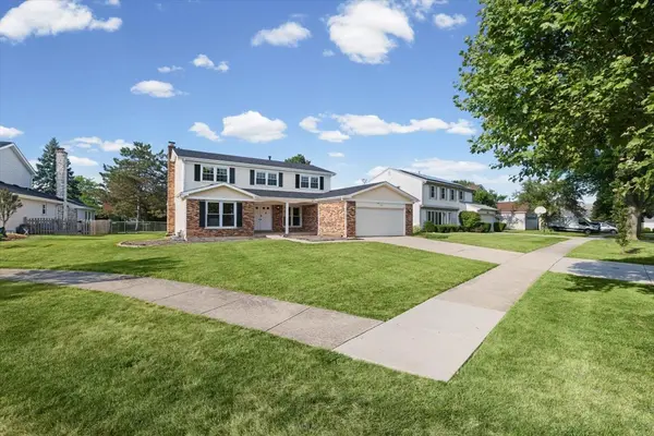 410 Thompson BLVD, Buffalo Grove, IL 60089