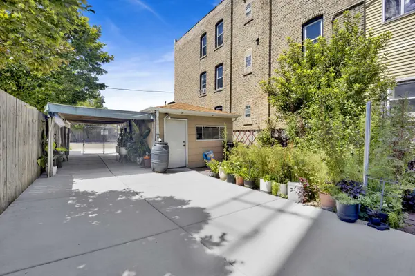 2945 N California AVE, Chicago, IL 60618