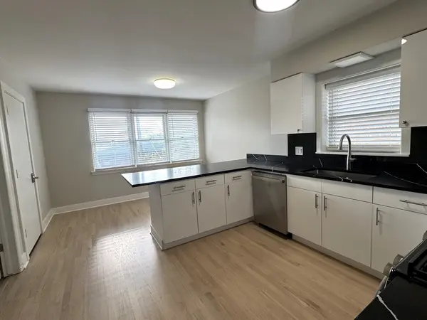 1215 Balmoral AVE #2, Westchester, IL 60154