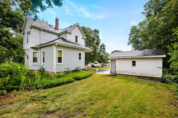 8320 Prospect ST, Woodstock, IL 60098