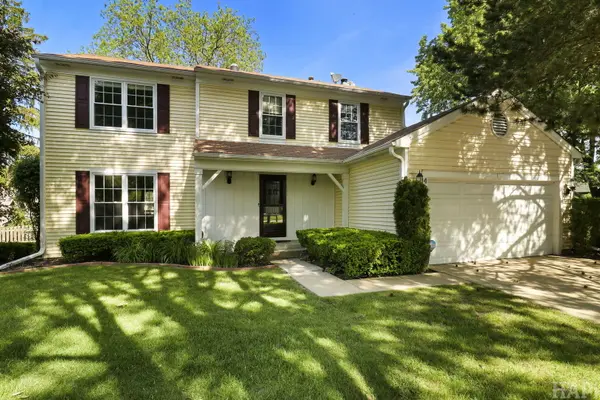470 Highland Grove DR, Buffalo Grove, IL 60089