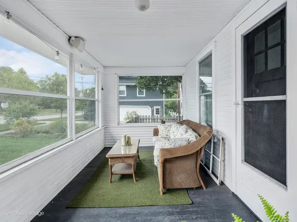 219 W Oak AVE, Wheaton, IL 60187