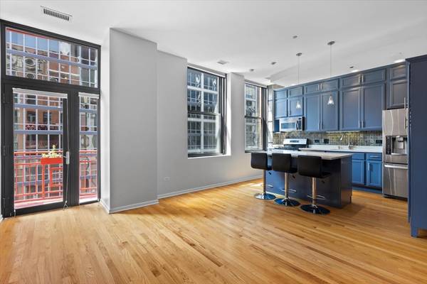 208 W Washington ST #2013, Chicago, IL 60606