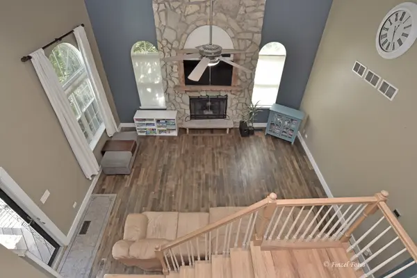 1290 Savanna LN, Woodstock, IL 60098