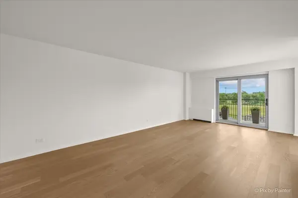 6933 N Kedzie AVE #405, Chicago, IL 60645