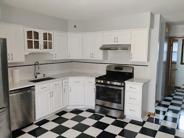 904 S Edward ST, Mount Prospect, IL 60056