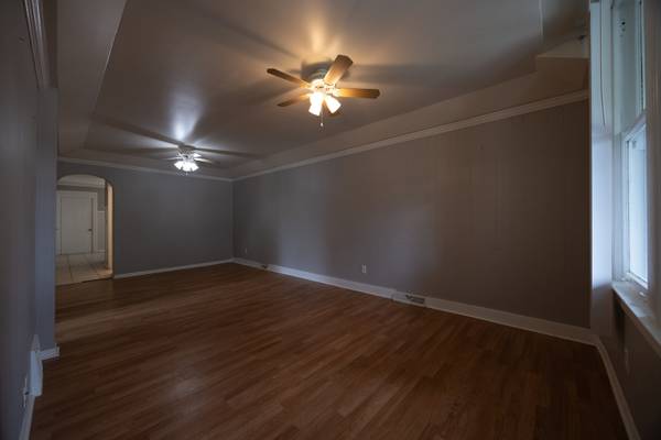 19 W 32nd ST, Steger, IL 60475