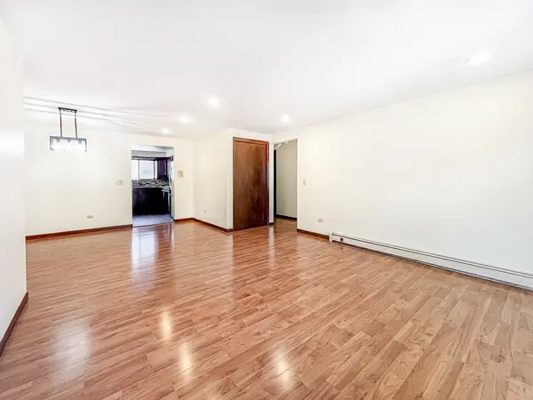 7214 W Wrightwood AVE #2N, Elmwood Park, IL 60707