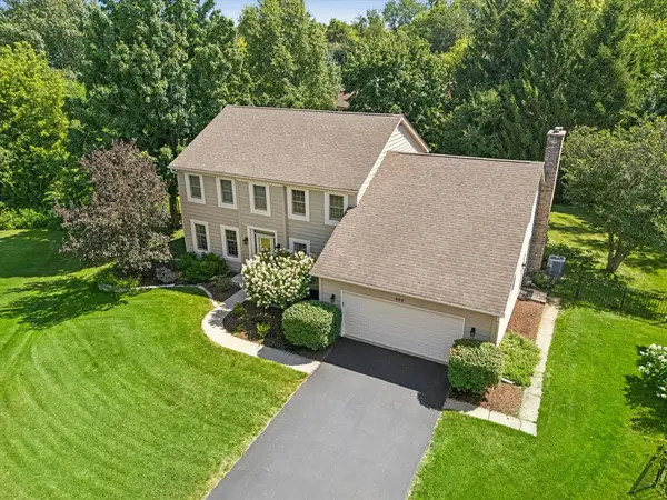 832 Wexford CT, Naperville, IL 60540