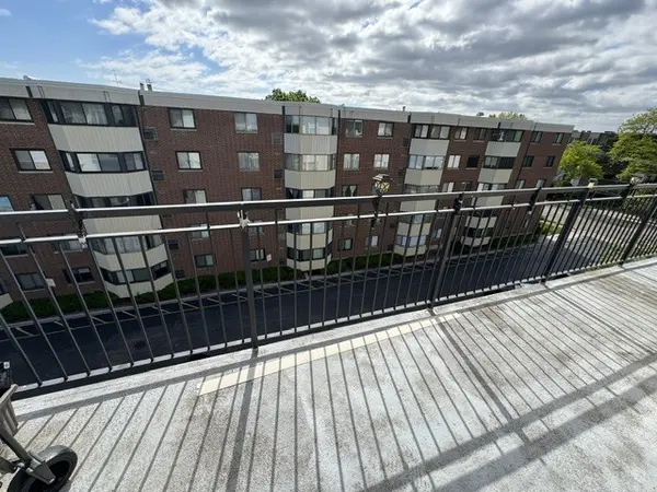 5506 LINCOLN AVE #A-525, Morton Grove, IL 60053