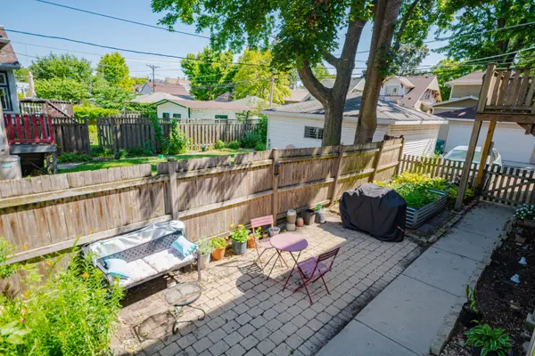 646 Adams ST #1W, Oak Park, IL 60304