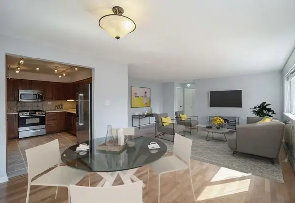 930 ONTARIO ST #4F, Oak Park, IL 60302