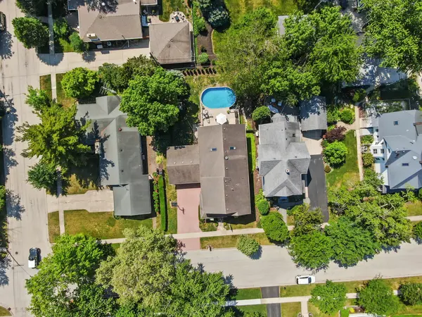 114 Hickory ST, Frankfort, IL 60423