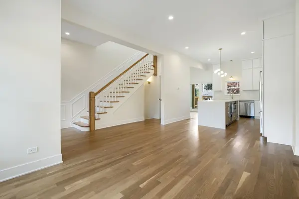 3534 W Le Moyne ST, Chicago, IL 60651