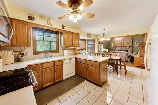 4505 Concorde PL, Lisle, IL 60532