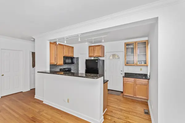2514 W NORTH SHORE AVE #1, Chicago, IL 60645