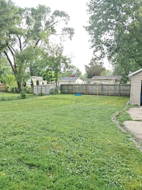 626 N Buell AVE, Aurora, IL 60506