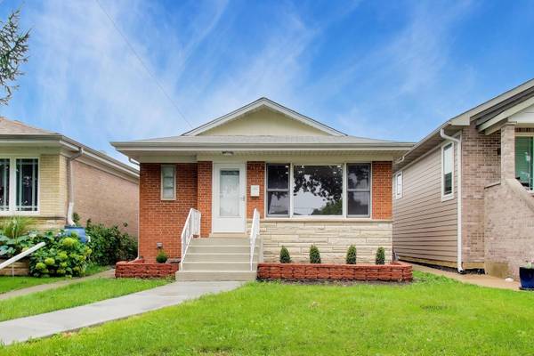 7528 W Winnemac AVE, Harwood Heights, IL 60706