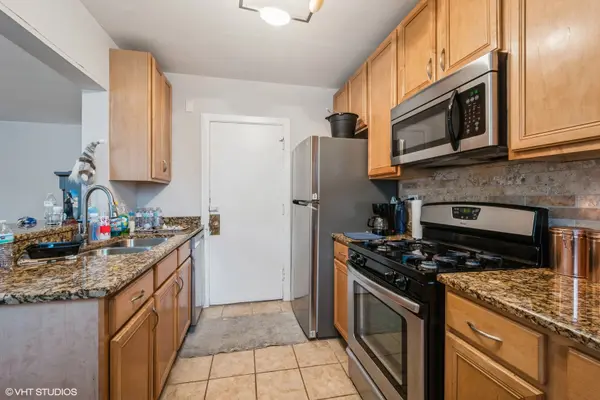 1224 W Chase AVE #1F, Chicago, IL 60626