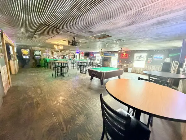 801 W Main ST, Clayton, IL 62324