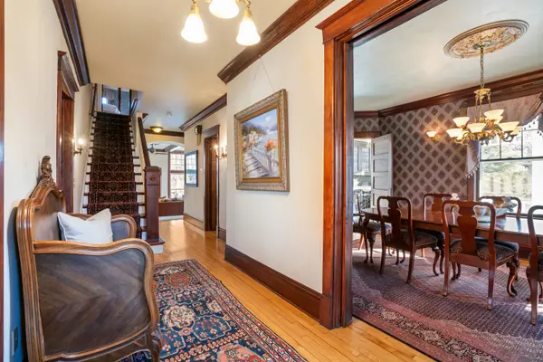 300 E Euclid AVE, Arlington Heights, IL 60004
