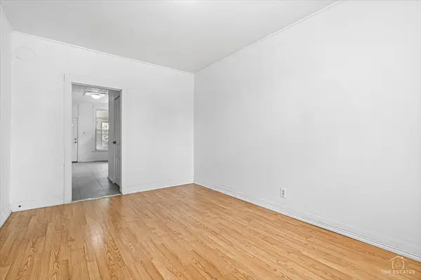 3645 S Wood ST, Chicago, IL 60609
