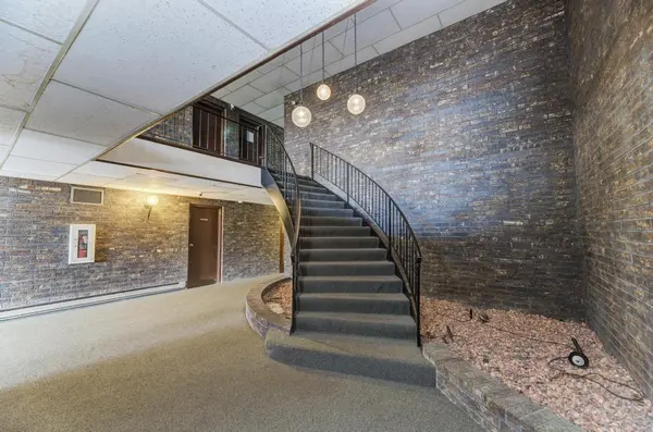 830 Elder RD #B303, Homewood, IL 60430