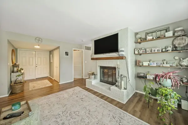 213 Lexington DR, Bolingbrook, IL 60440