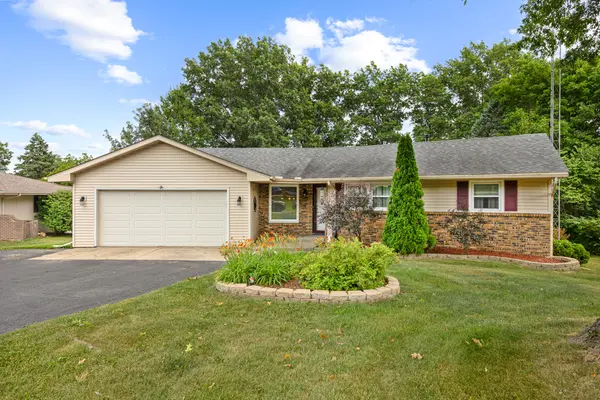 1686 Valencia DR, Rockford, IL 61108