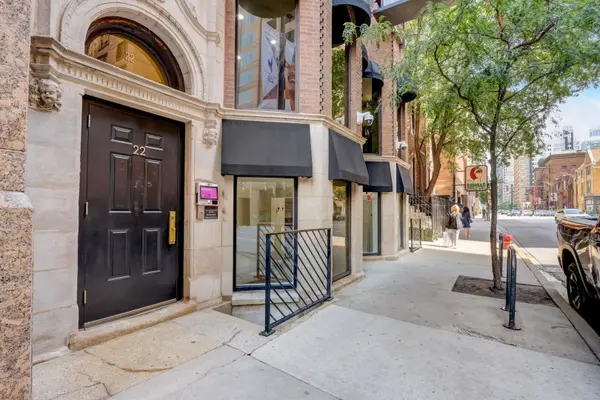 22 W Ontario ST #300-C, Chicago, IL 60654